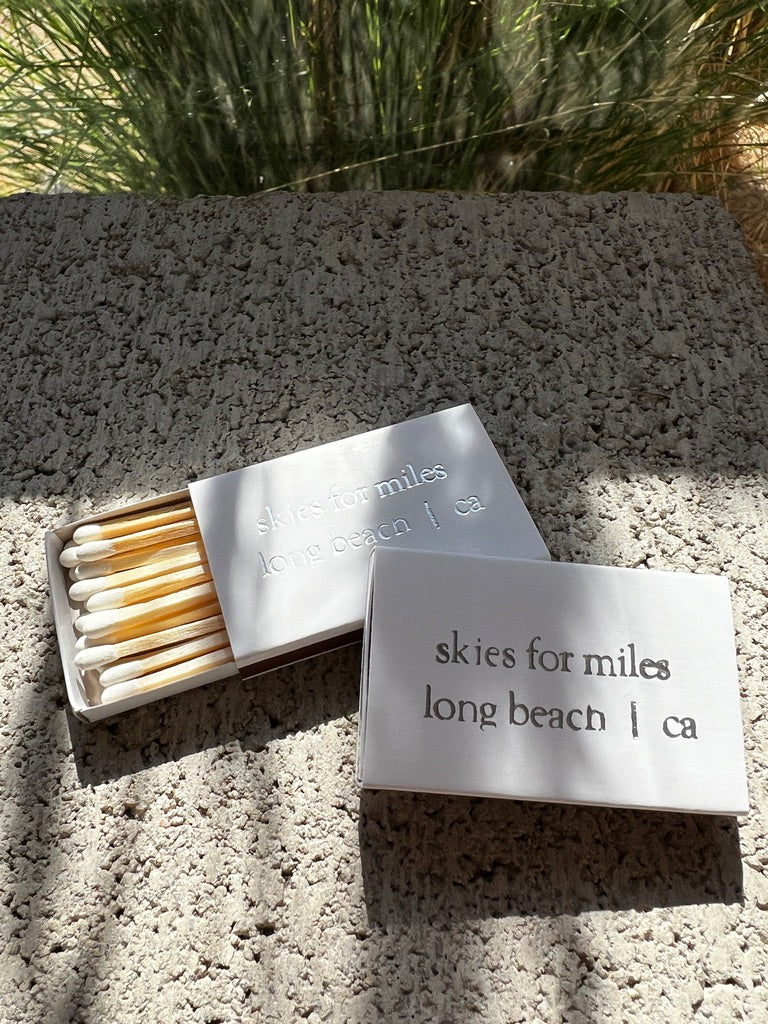 SFM Silver Embossed Matchbook