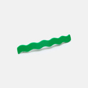 Skinny Wave Barrette in Kelly