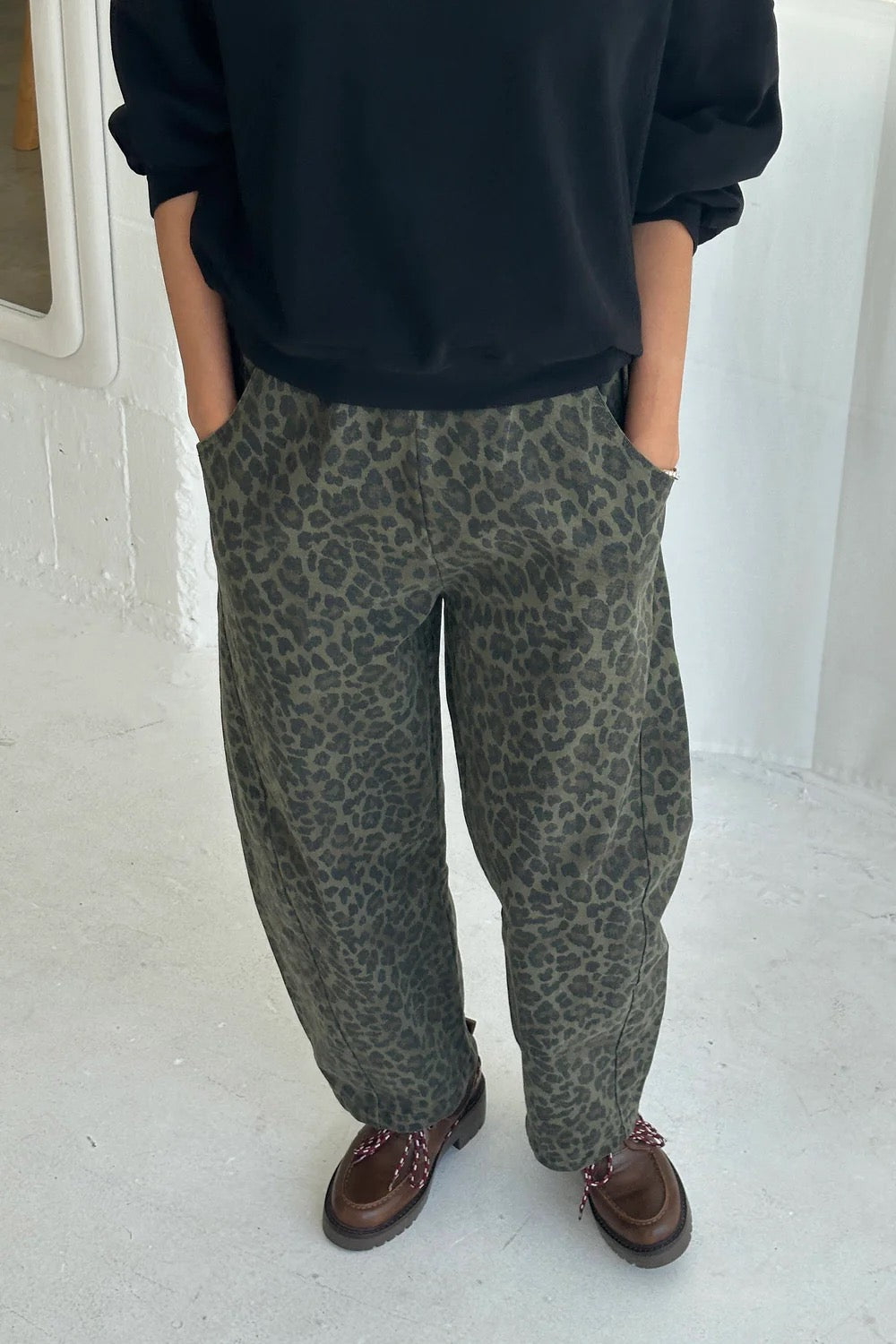 Arc Pants - Fern Leopard