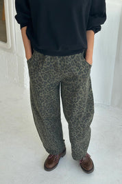 Arc Pants - Fern Leopard